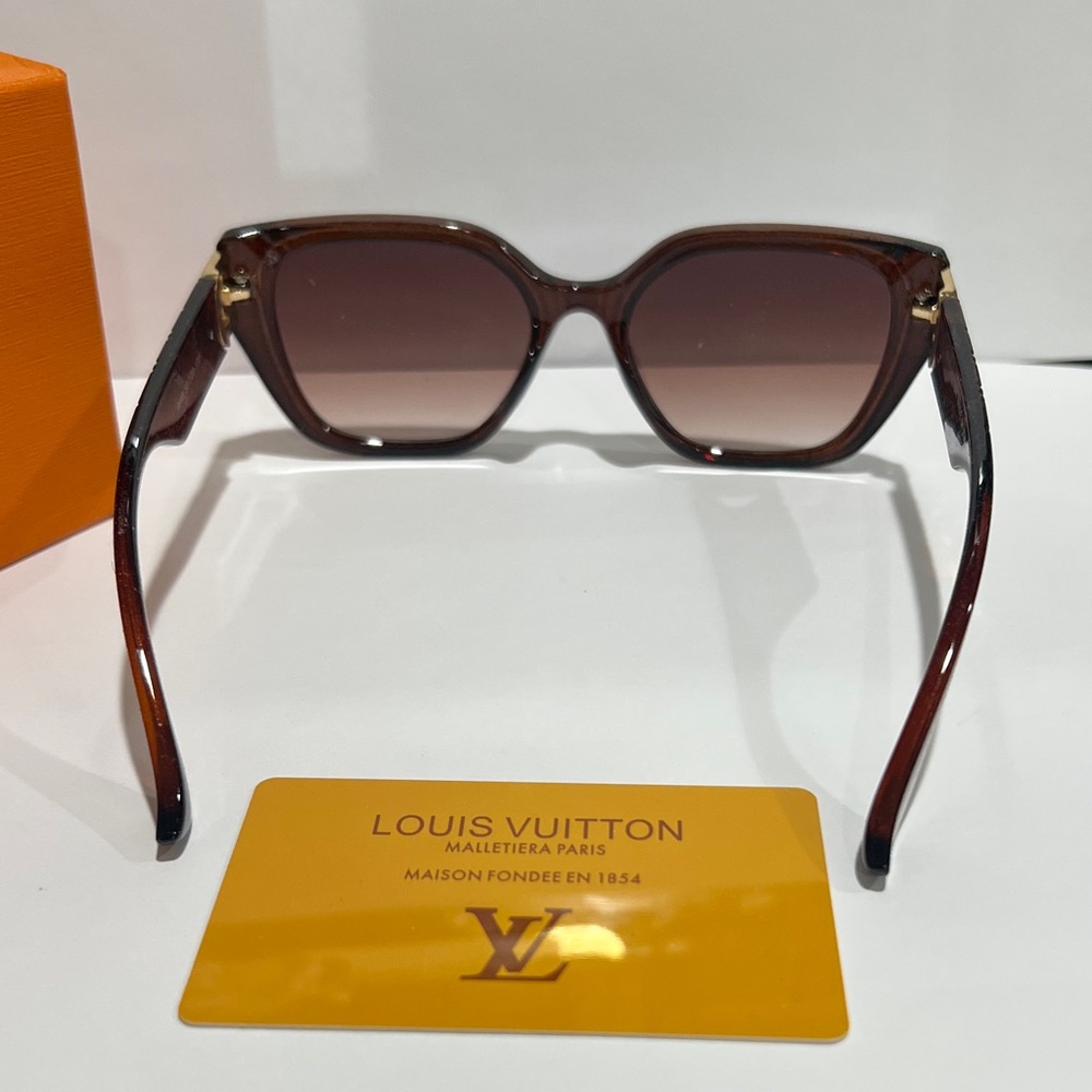 Louis Vuitton Brown Gradient Cat-Eye Sunglasses with Subtle Tortoiseshell - Picture 9 of 9